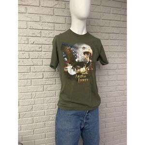 Lifestyle Classics Graphic T-Shirt Size L